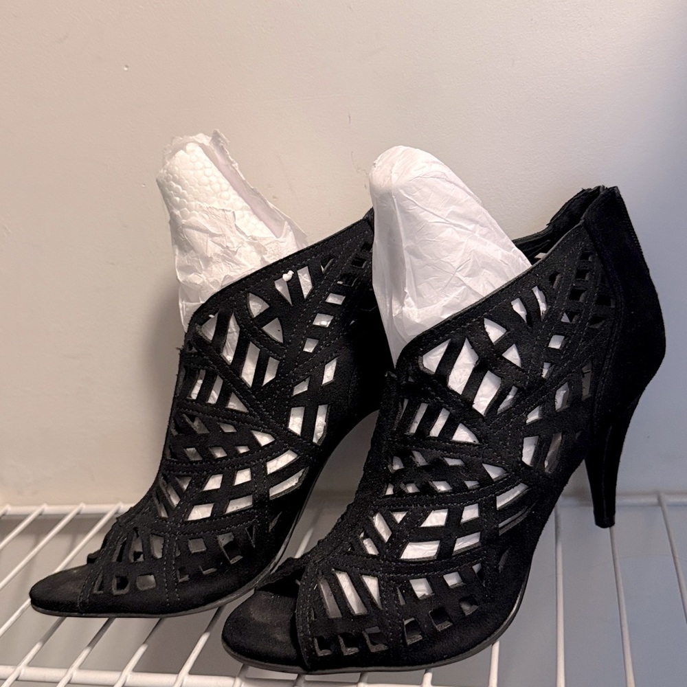 Xappeal Elegant Black Footwear